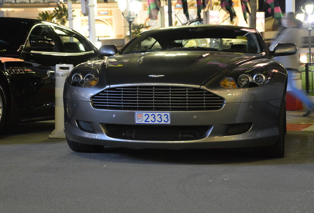 Aston Martin DB9