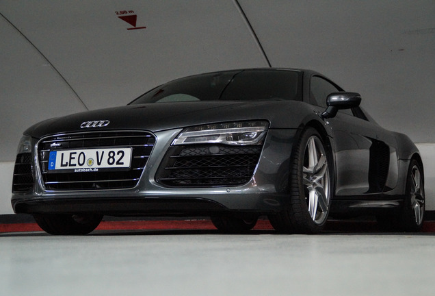 Audi R8 V10 2013