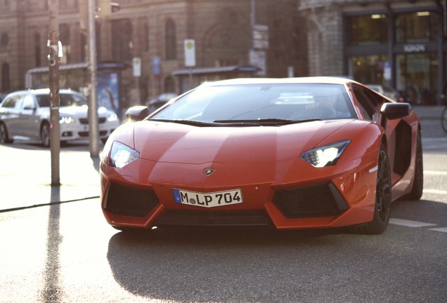 Lamborghini Aventador LP700-4