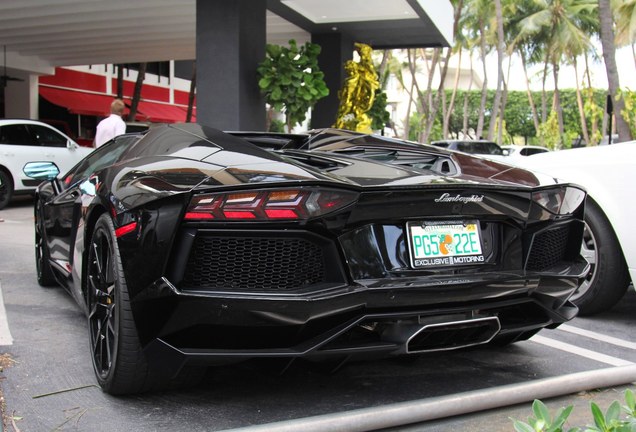 Lamborghini Aventador LP700-4 Roadster