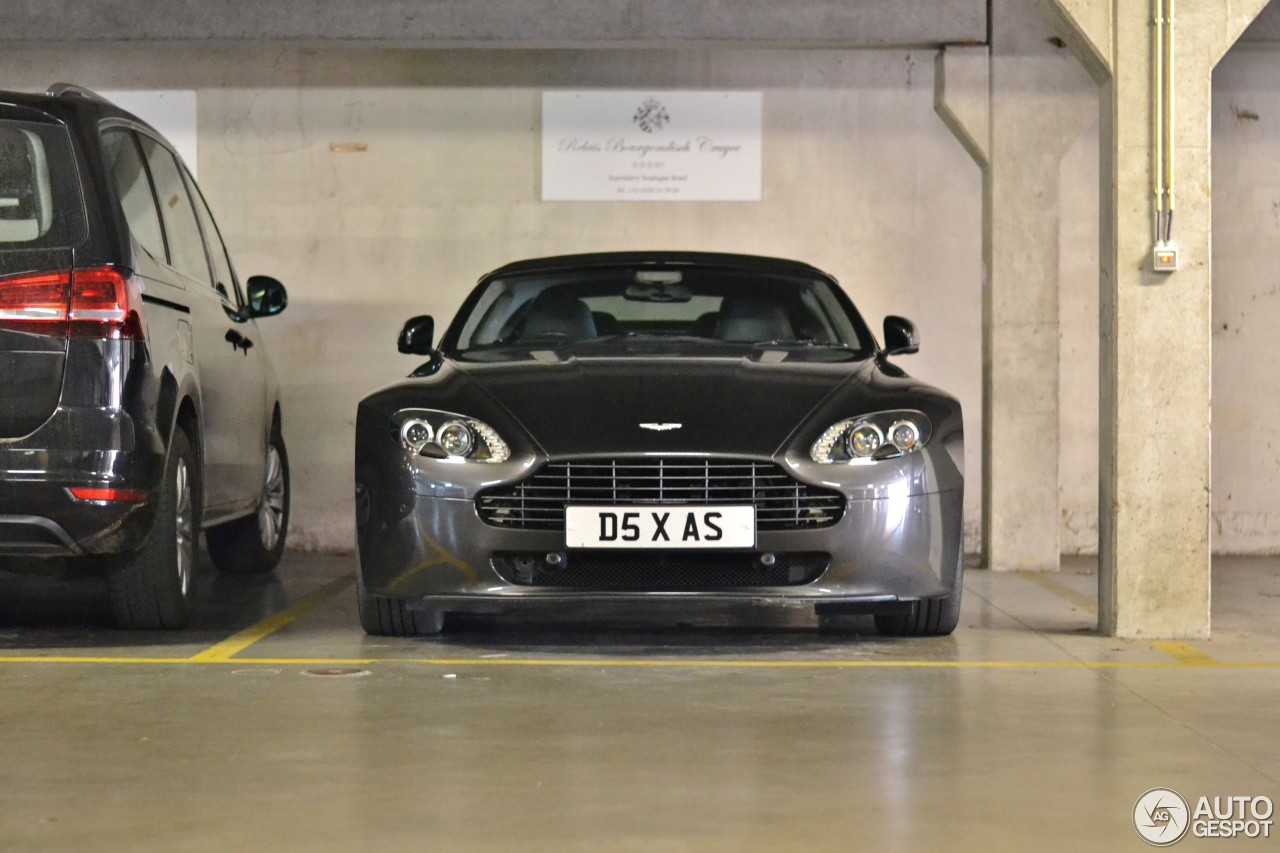 Aston Martin V8 Vantage Roadster