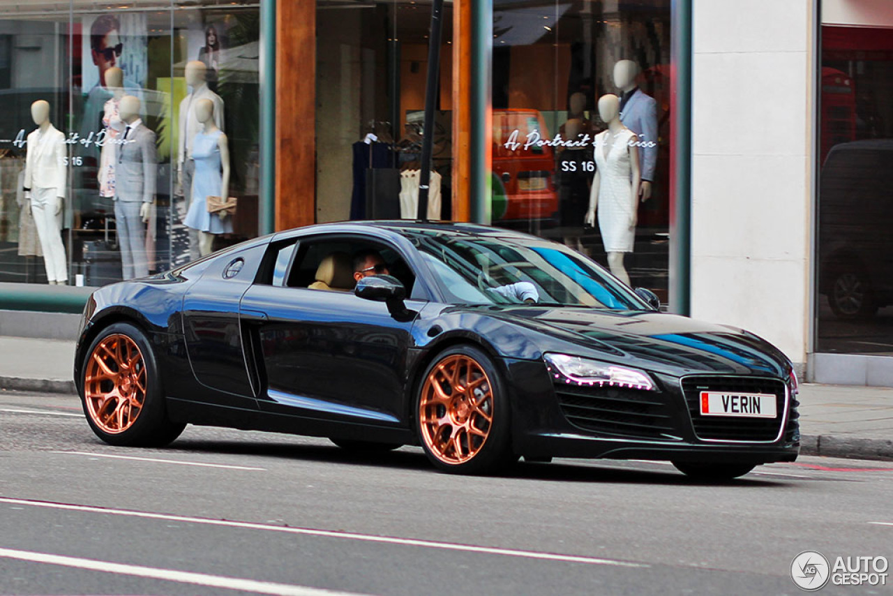 Audi R8