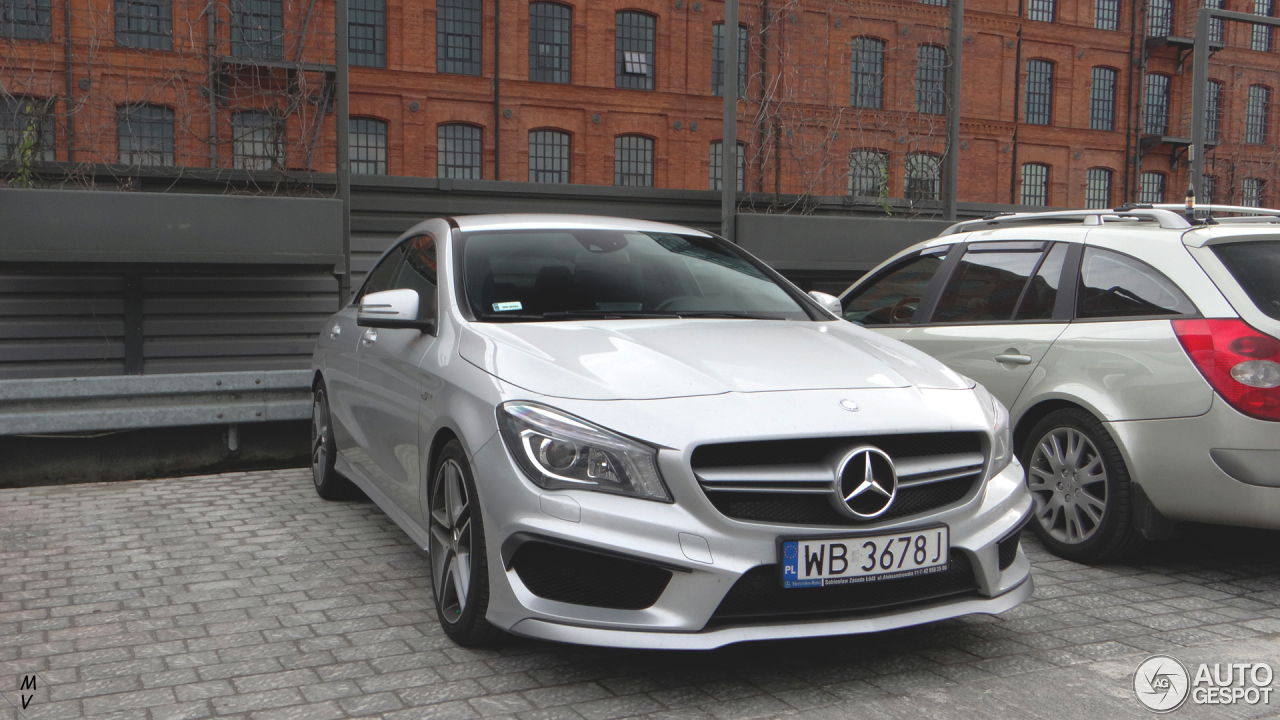 Mercedes-Benz CLA 45 AMG C117