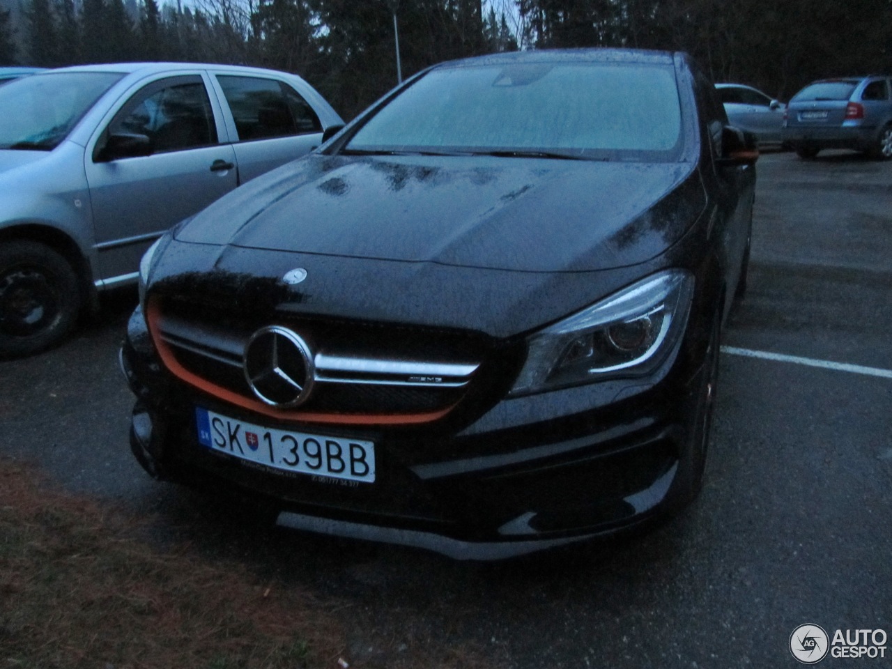 Mercedes-Benz CLA 45 AMG Shooting Brake OrangeArt Edition