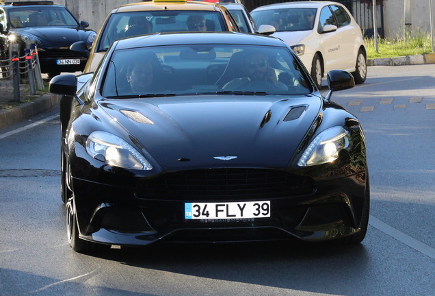 Aston Martin Vanquish 2013