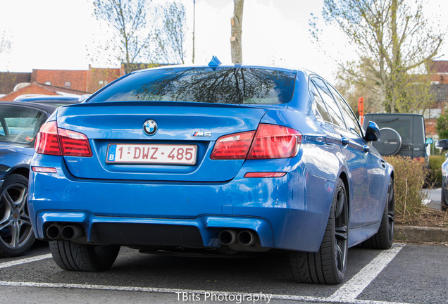 BMW M5 F10 2011