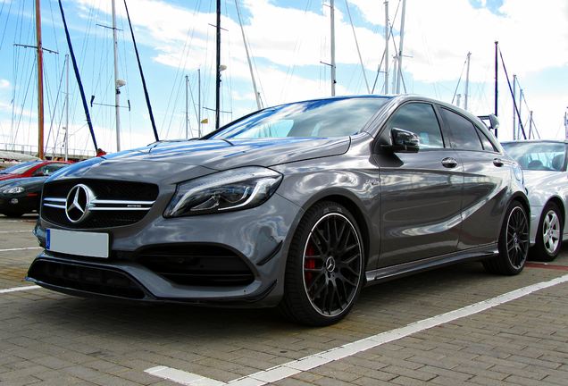 Mercedes-AMG A 45 W176 2015