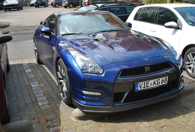 Nissan GT-R 2012