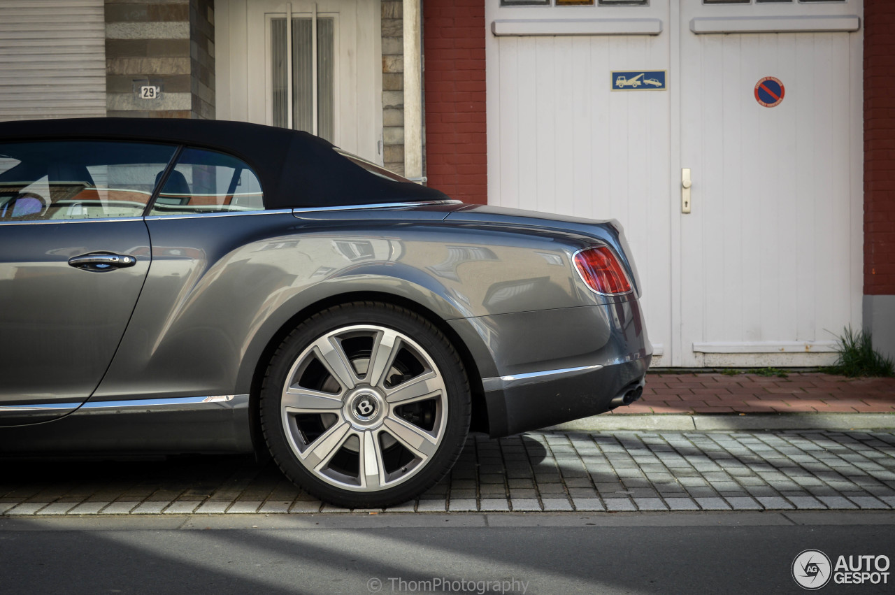 Bentley Continental GTC V8