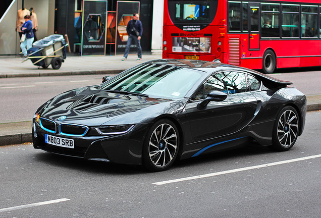 BMW i8