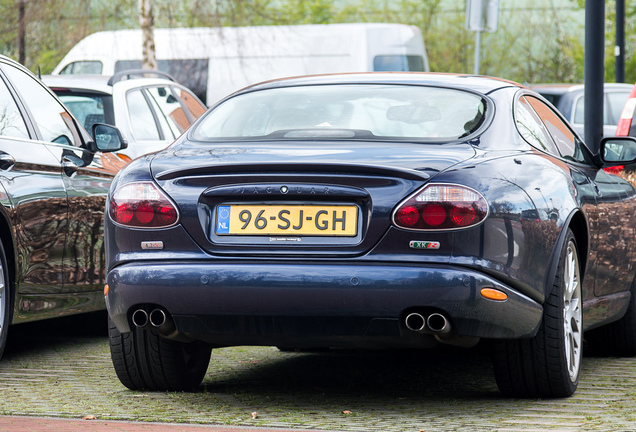 Jaguar XKR 4.2-S