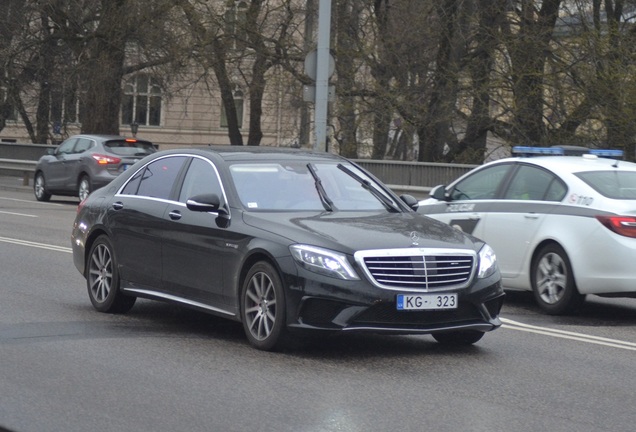 Mercedes-AMG S 63 V222