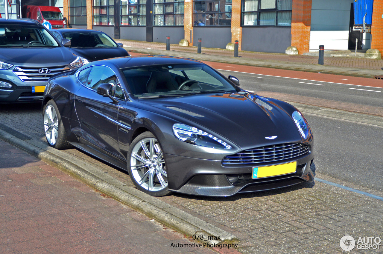 Aston Martin Vanquish 2013