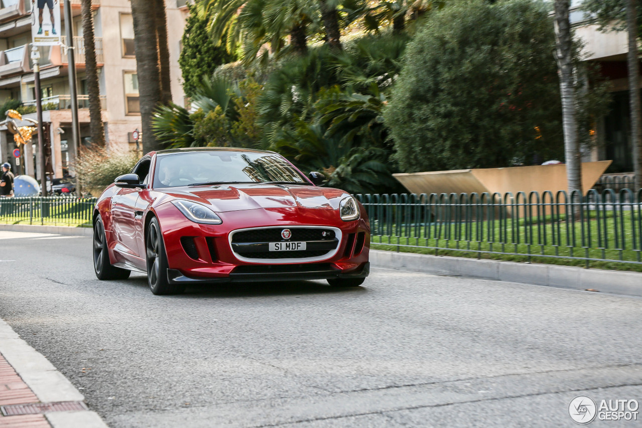 Jaguar F-TYPE R Coupé