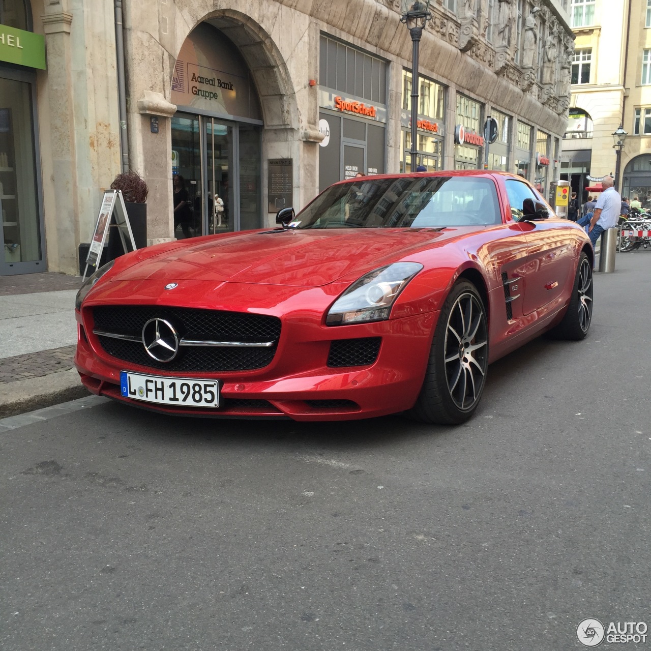 Mercedes-Benz SLS AMG