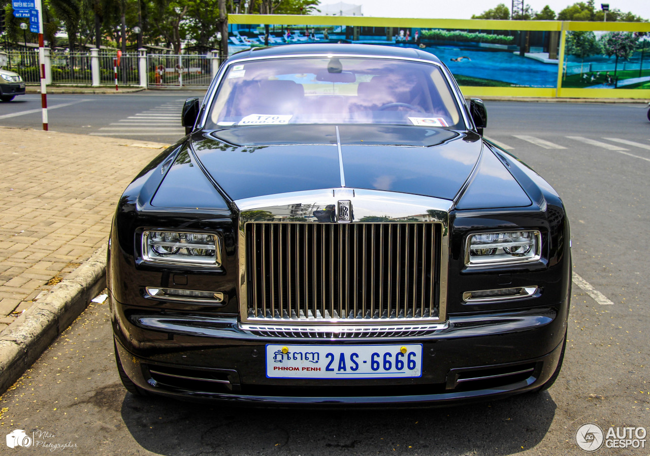 Rolls-Royce Phantom EWB Series II