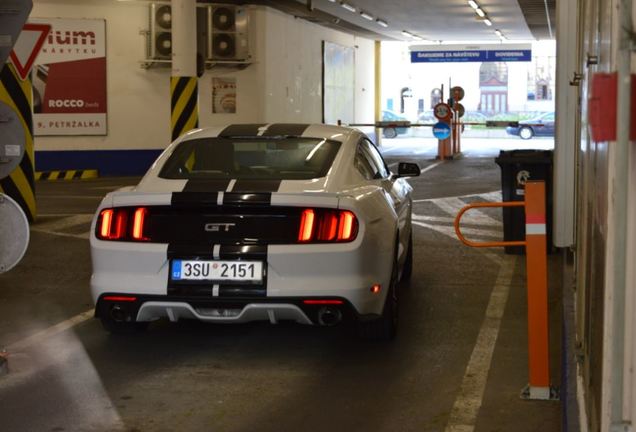 Ford Mustang GT 2015