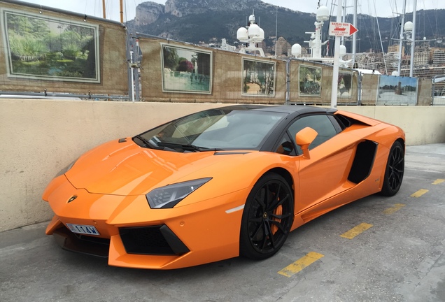 Lamborghini Aventador LP700-4 Roadster