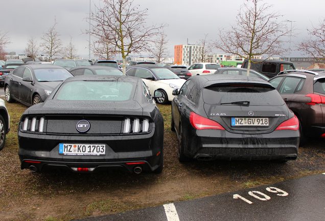 Mercedes-Benz CLA 45 AMG Shooting Brake