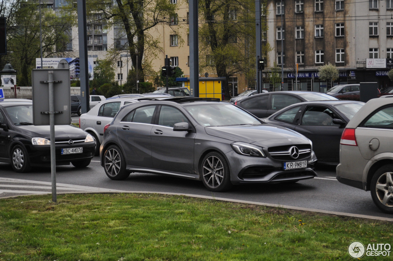 Mercedes-AMG A 45 W176 2015