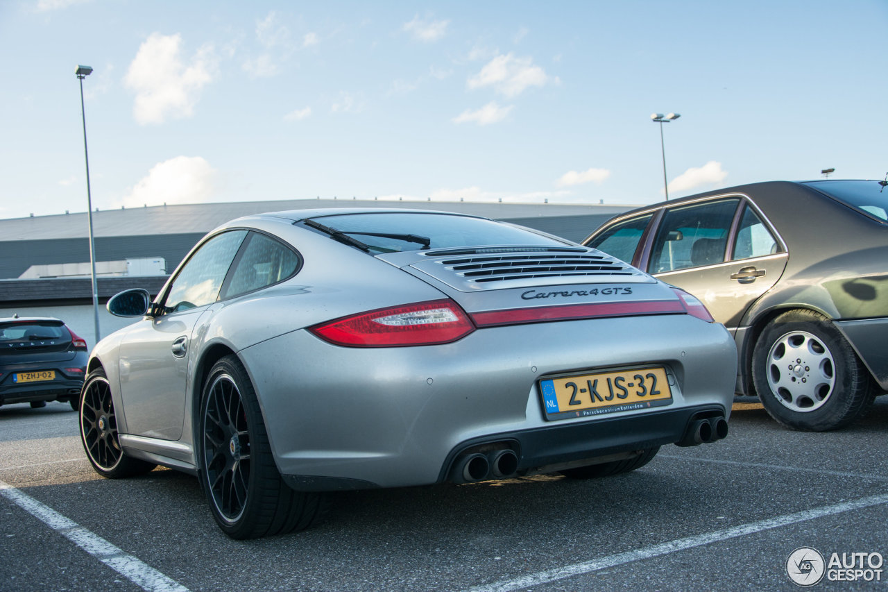 Porsche 997 Carrera 4 GTS