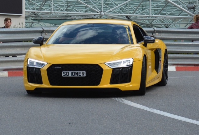 Audi R8 V10 Plus 2015