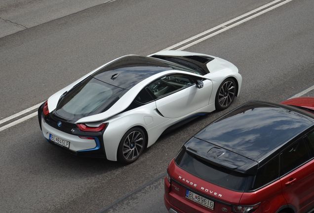 BMW i8