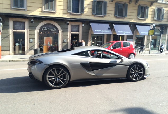 McLaren 570S