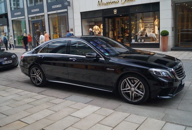 Mercedes-Benz S 63 AMG V222