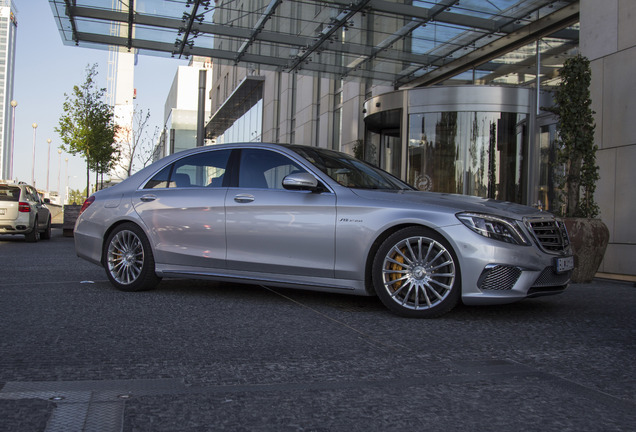 Mercedes-Benz S 65 AMG V222