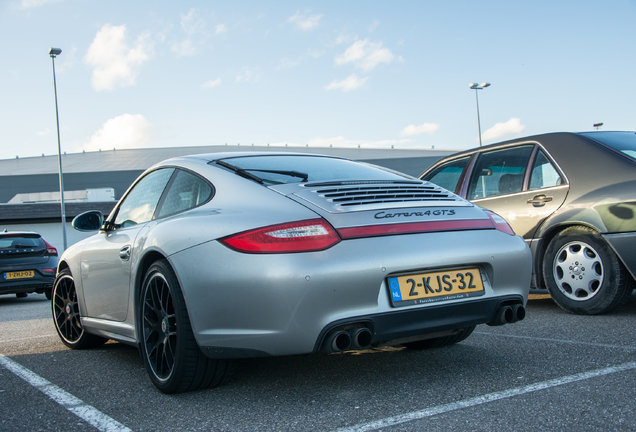 Porsche 997 Carrera 4 GTS