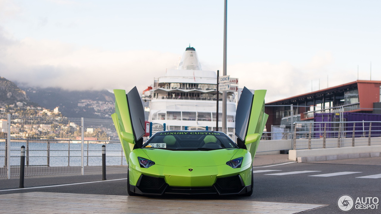 Lamborghini Aventador LP700-4 Roadster