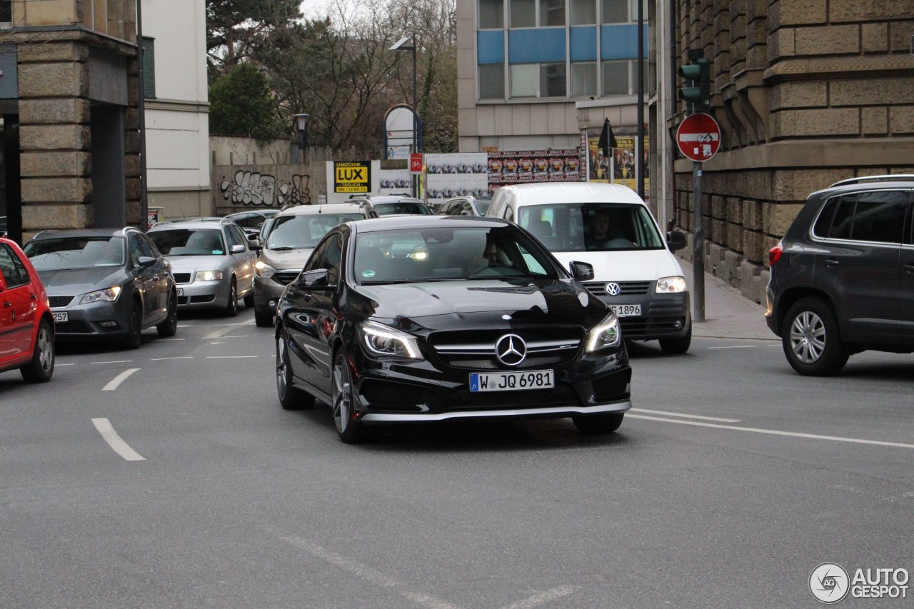 Mercedes-Benz CLA 45 AMG C117