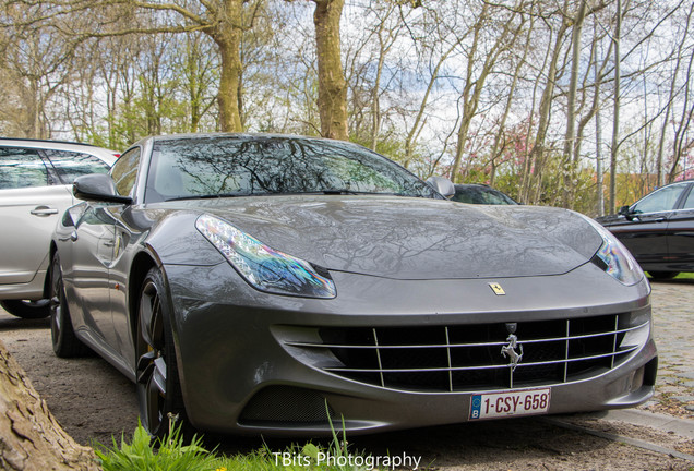 Ferrari FF