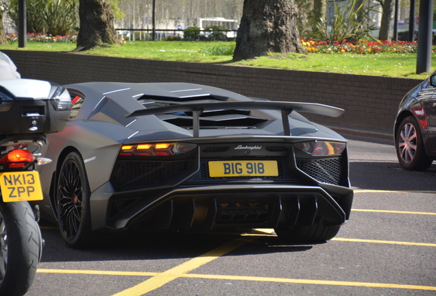 Lamborghini Aventador LP750-4 SuperVeloce