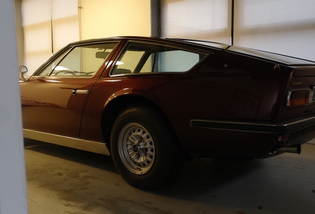 Maserati Indy 4900