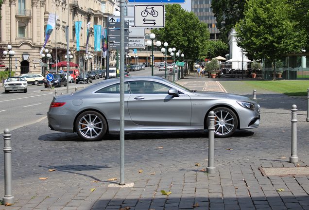 Mercedes-Benz S 63 AMG Coupé C217