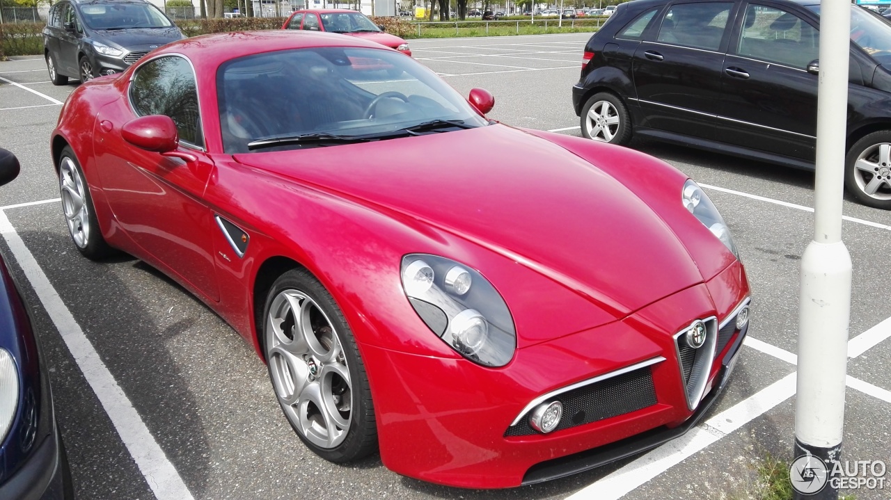 Alfa Romeo 8C Competizione