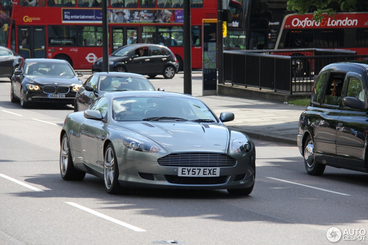 Aston Martin DB9