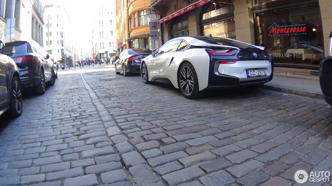 BMW i8