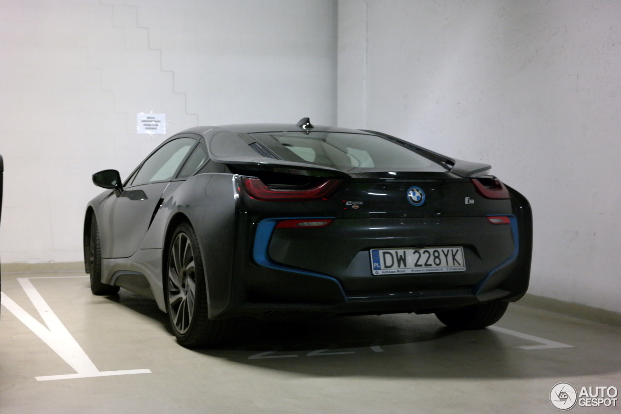 BMW i8