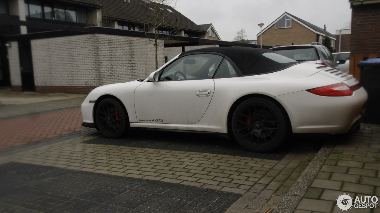 Porsche 997 Carrera 4 GTS Cabriolet