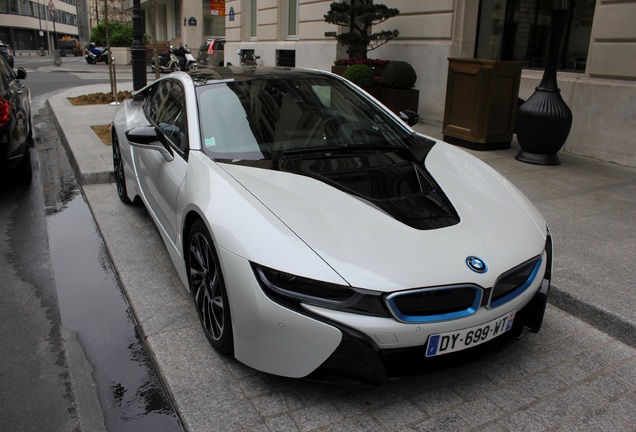 BMW i8