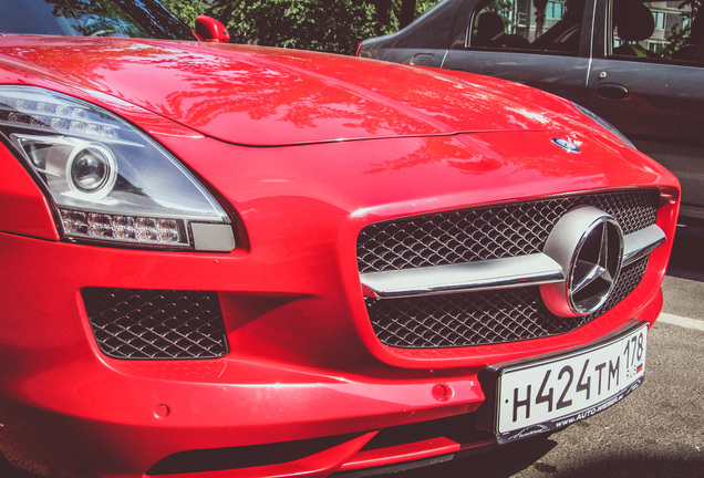 Mercedes-Benz SLS AMG