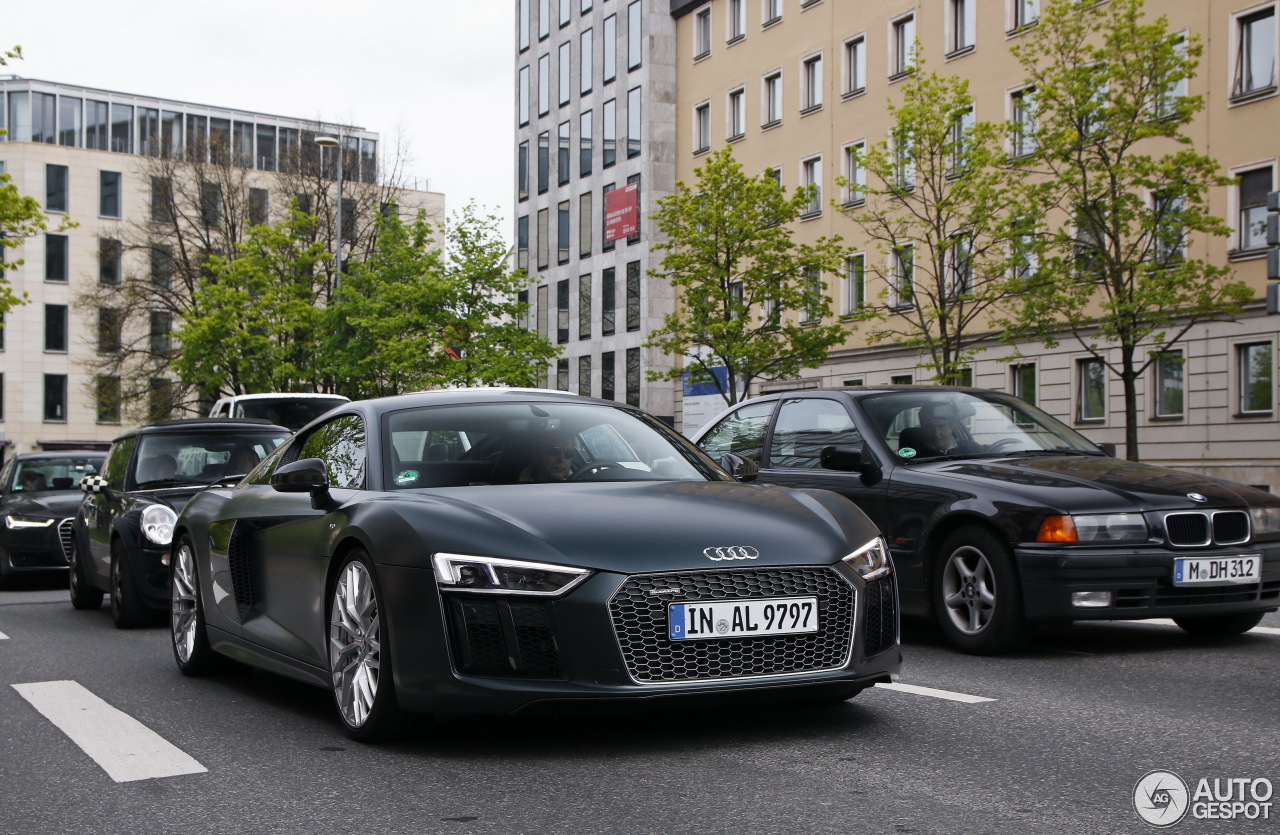 Audi R8 V10 Plus 2015