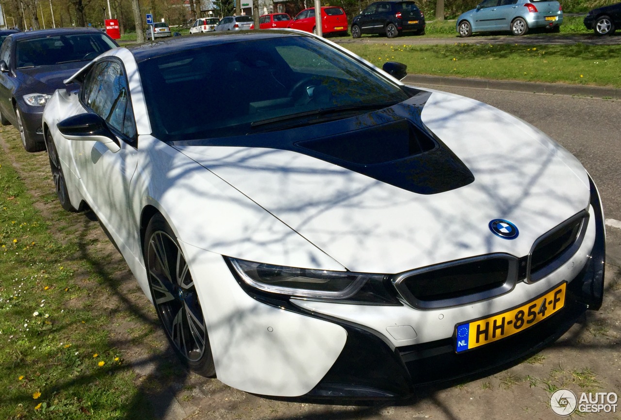 BMW i8