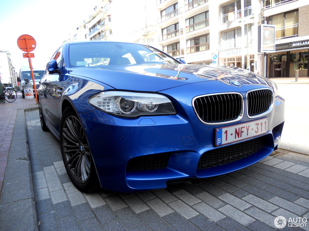 BMW M5 F10 2011