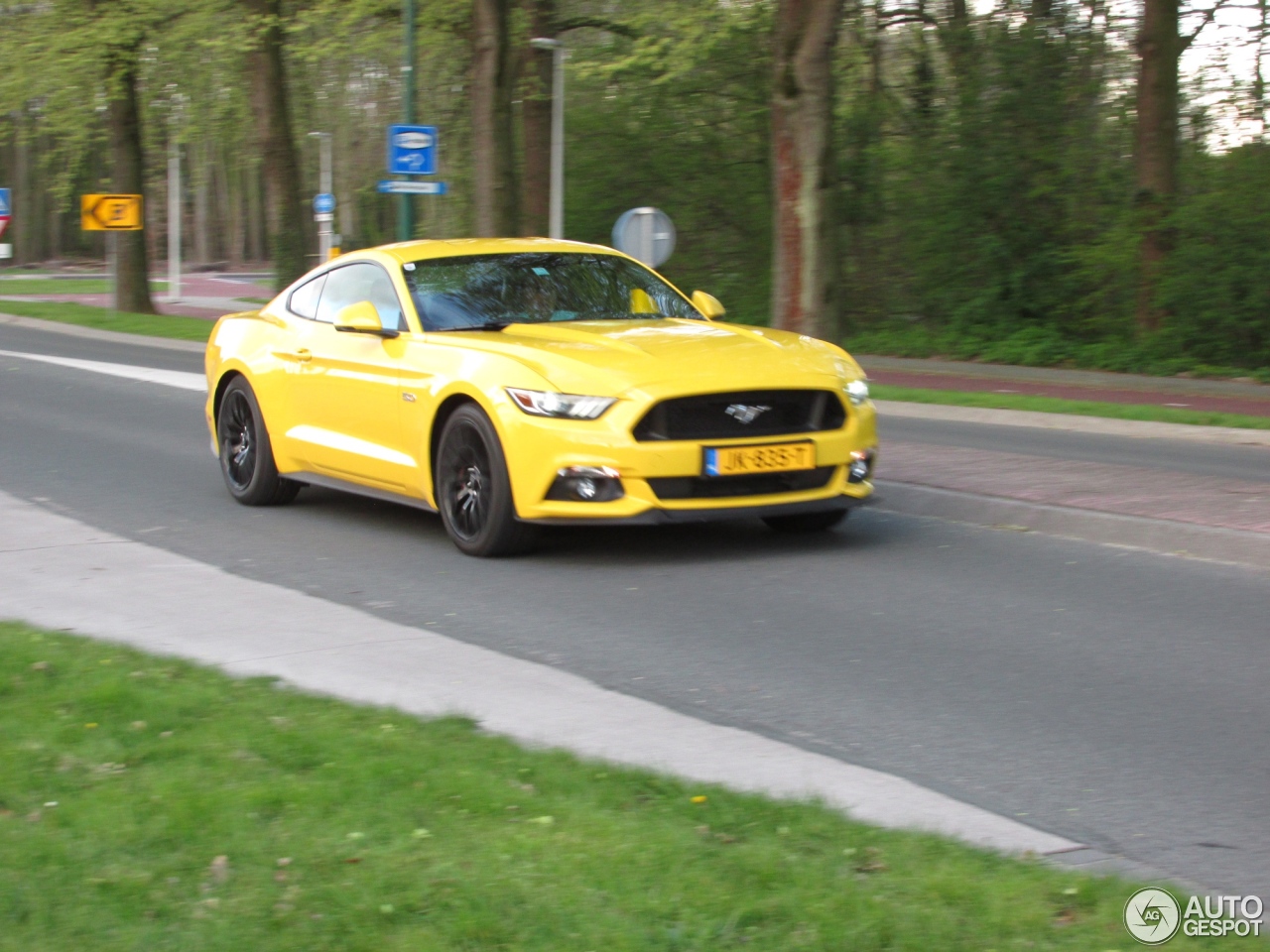 Ford Mustang GT 2015