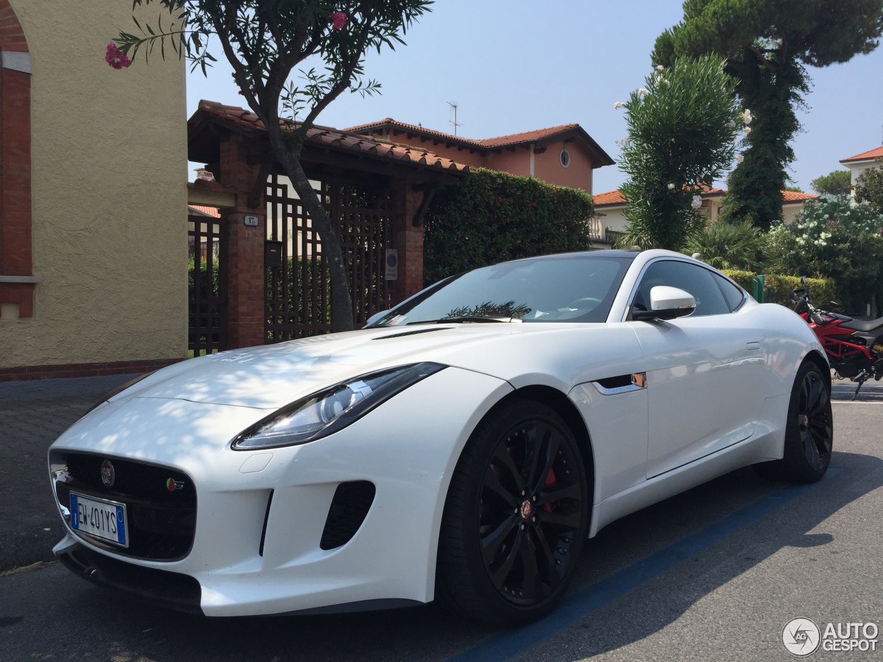 Jaguar F-TYPE S Coupé