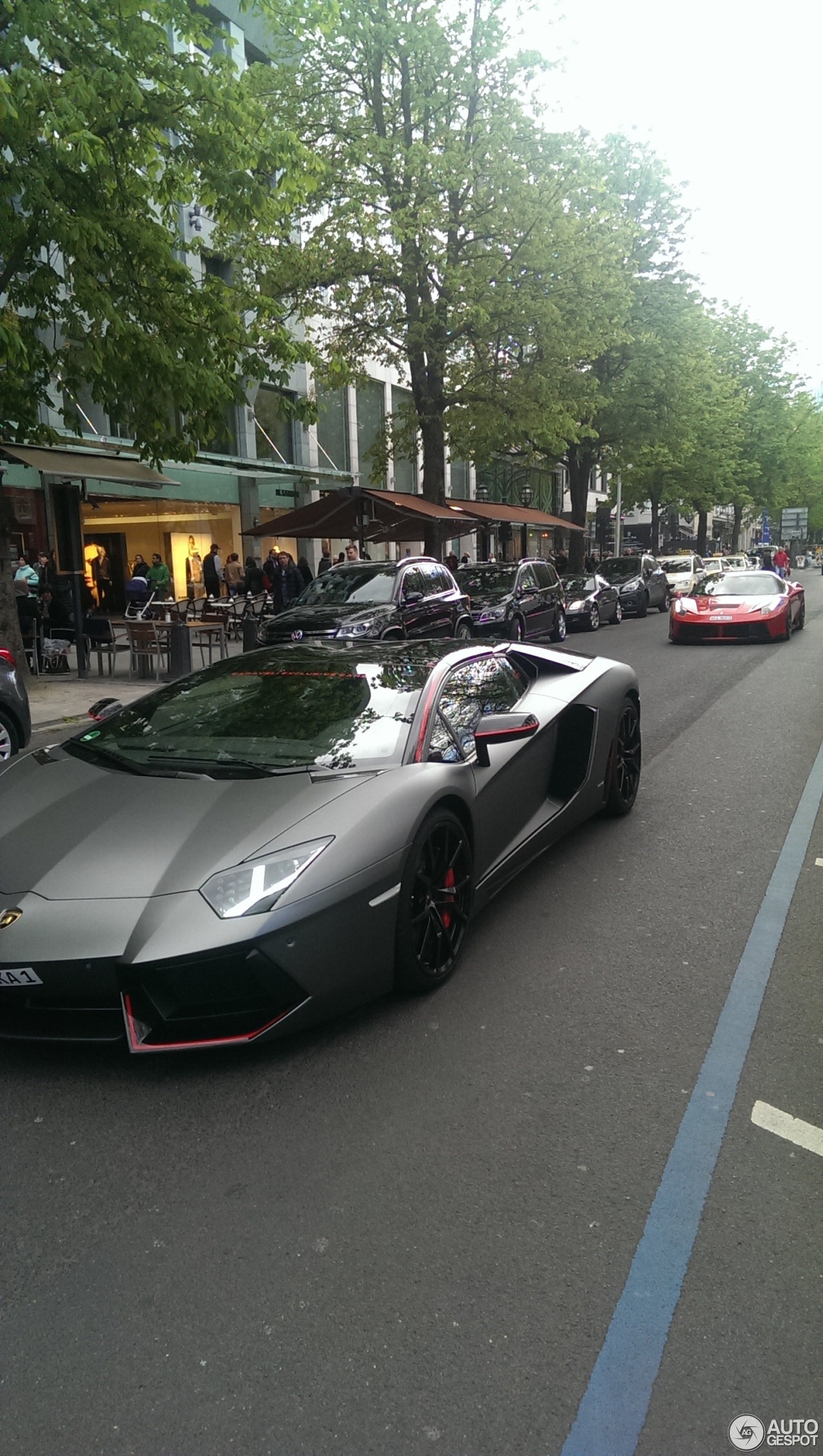 Lamborghini Aventador LP700-4 Roadster Pirelli Edition